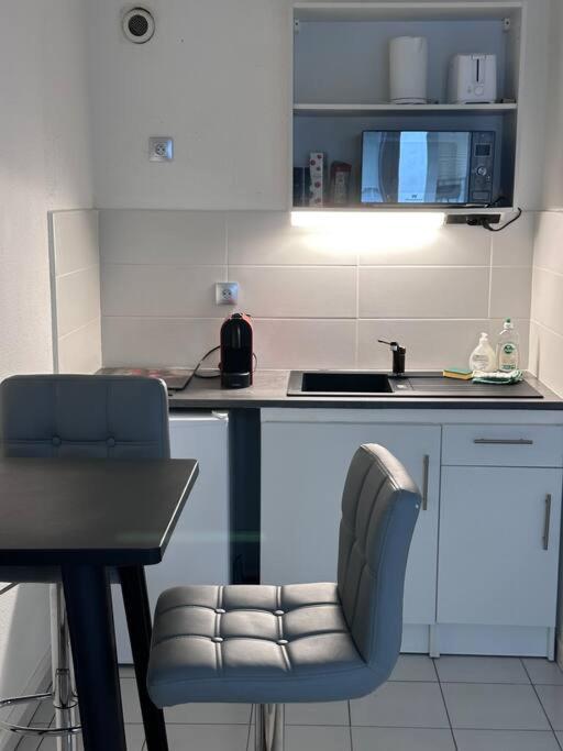 Studio Gare St Roch Avec Box De Garage Apartment Montpellier Luaran gambar